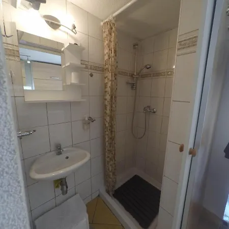 아파트 Charming Studio 2 People, 300 M From The Sea, Quiet Area *